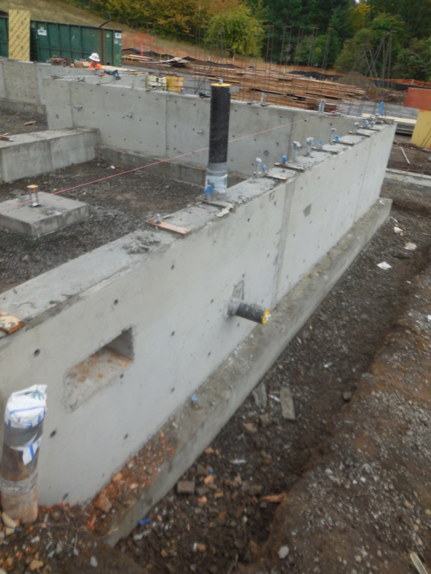 Retaining and enclsoure wall installation at Station 69